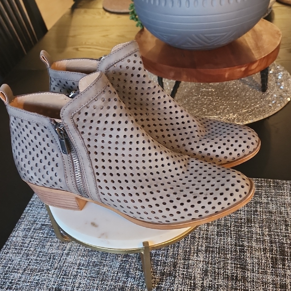Lucky Brand Perforated Tan Ankle Booties